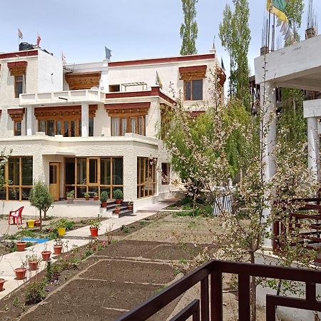 Niri-La Guest House Leh Bagian luar foto
