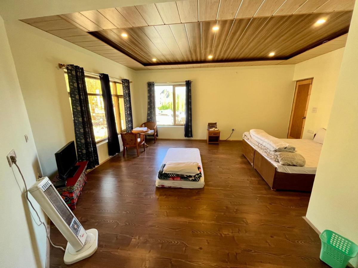 Niri-La Guest House Leh Bagian luar foto